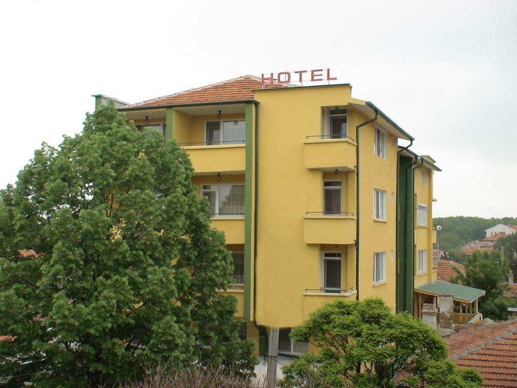 Hotel Triumph ノヴァ・ザゴラ エクステリア 写真