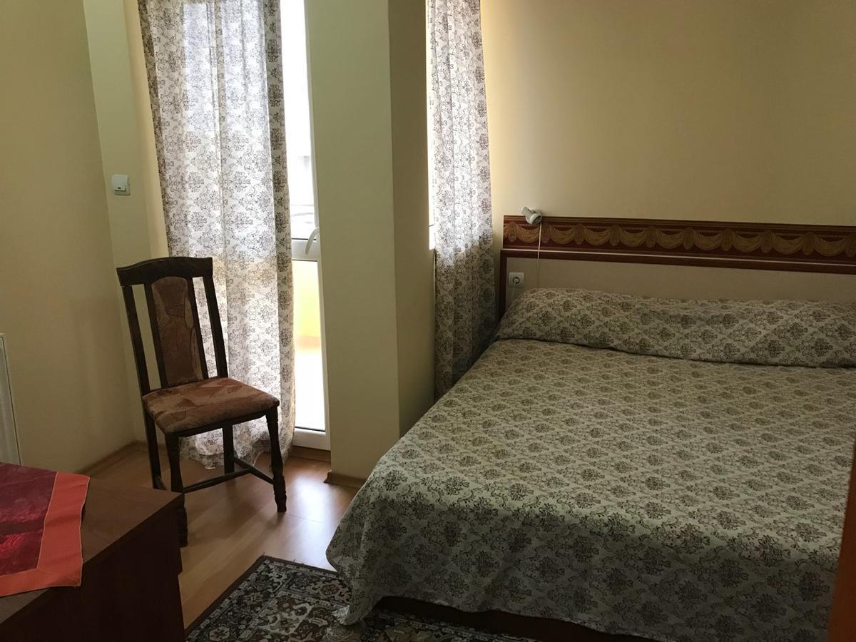 Hotel Triumph ノヴァ・ザゴラ エクステリア 写真